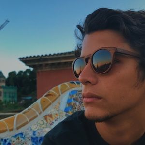 Meet your Posher, Eduardo